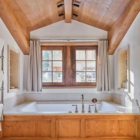 Contact Us At What App - 0041-798-079-427 To Book!! - Chalet Douce 1850