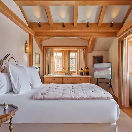 Contact Us At What App - 0041-798-079-427 To Book!! - Chalet Douce 1850