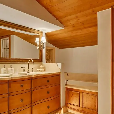 Villa Contact Us At What App - 0041-798-079-427 To Book!! - Chalet Douce 1850 *